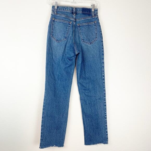 Abercrombie & Fitch Jeans  25/0s Short CURVE LOVE 90s Straight Ultra High Rise - Picture 3 of 10